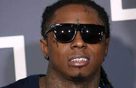 Your current browser isn't compatible with soundcloud. Lil Wayne Droht Zehn Jahre Haft