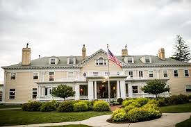 Endicott Estate Near Boston Great Venue For A Fallwedding Dedham Ma Elegant Setting With New Eng Wedding Boston Ma Wedding Venues Historic Wedding Venue