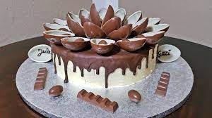 In der form stehen lassen, lösen, aus der form stürzen und auf einem. U Ei Torte U 30 Torte Uberraschungsei Torte Youtube