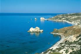 Hmmm, in cipru se conduce pe stanga si au marcaje de tip englezesc (linie dubla galbena pe laterala pe post de. Despre Larnaca Cipru Prezentare Imagini Informatii Turistice Si Detalii Despre Statiunea Larnaca