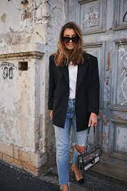 En nog een ander breiboek?! en heeft een eigen breilabel en koffielabel maurice coffee & knits. Der Allrounder Oversized Blazer Veronique Sophie