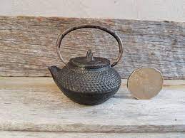 Vintage Miniature Japanese Tetsubin Cast Iron Teapot Etsy Vintage Miniatures Cast Iron Tea Pot Miniatures
