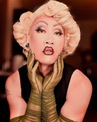 casual face 💄 #drag #makeup #mug #mua #paint #blonde #sepia #juviasplace  #anastasiabeverlyhills #sephora #morphe