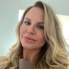 Crystal Hollobaugh's Instagram, Twitter & Facebook