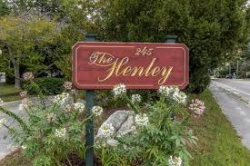 Maybe you would like to learn more about one of these? 245 Broadway 302 South Portland Me 04106 39 Photos Mls 1508352 Movoto
