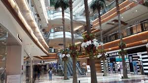 Nama/usia/pendidikan terakhir/domisili silahkan mengirimkan foto diri dan format yang tersedia. Mall Jakarta Beroperasi Pengunjung Serbu Baju Diskon 75 Persen Tribunnews Com Mobile
