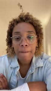 Ich bin heute morgen einfach meinem Herzen gefolgt und habe mich gefragt,  was hilft mir mich Anbetracht der Geschehnisse auf der Welt und vorallem  heute, Anbetracht des Wahlergebnisses in den USA…