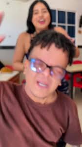 La Reina del Guarapo: Videos de Envidia y Sabor