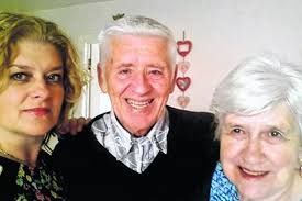 Glasgow return for stage star Sandra