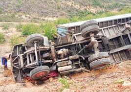 Apr 07, 2021 · kerja paksa. Truk Kontainer Pengangkut Pupuk Masuk Jurang Sopir Terjepit Okezone News