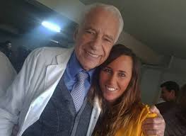 La nutricionista transita las 22 semanas de embarazo y para festejarlo publicó las imágenes en su cuenta de instagram donde contó que en la. Alberto Cormillot Revelo Que Lleva Al Altar A Estefania Pasquini Su Novia 48 Anos Menor