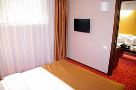 Este 01:20 preluarea telefonică a rezervărilor se face de luni până vineri între. Hotelul Clermont Din Covasna Nwradu Blog