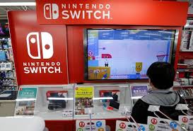 I live in the middle of nowhere and both gamestops near me ( in the middle on west virigina, aka nowhere) are doing midnights. Gamestop Tops Revenue Estimates On Robust Nintendo Switch Sales Reuters