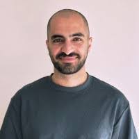 Arash Eghtesadi's Instagram, Twitter & Facebook