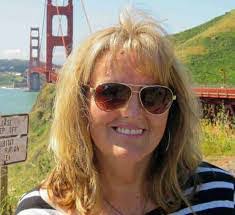 Billie Hooker's Instagram, Twitter & Facebook