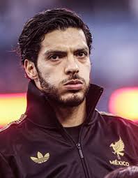 The slur usually occurs when the opposing goalkeeper takes a goal kick and  it is more frequent when the Mexican team is losing the match.