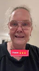 Sarah Riggen's Instagram, Twitter & Facebook