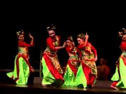 Tari tradisional jawa barat daftar 10 nama tarian khas sunda cirebon. Jaipong Jawa Barat Youtube