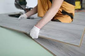 Hybrid 1200 hybrid captures the natural beauty of timber with the best attributes of a laminate and vinyl flooring. Mohawk Laminate Flooring Review Pros Cons Costs
