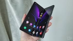 Below you can see the current prices for the different samsung galaxy z fold2 5g versions Samsung Galaxy Z Fold 2 Quick Review Closer To Practicality