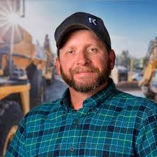 Adam Dodge's Instagram, Twitter & Facebook