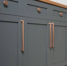 However, you would never think of a little detail such as cabinet hardware type would create a lot stress, but it absolutely does make a difference. Home Dzine Kitchen Getting A Handle On Kitchen Hardware