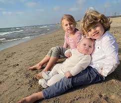 Nel prosieguo della sua missiva affidata agli spazi. Tumblr