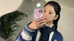 Maybe you would like to learn more about one of these? Blackpink Jisoo S Cardigan Look On Instagram Is Youthful Yet Cuddly Inkistyle