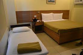 It is near robinson's mall, larsian bbq place, shamrock store, chong hua hospital, mcdonald's, jollibee one mango mall and has a convenience store at the ground floor for all your needs. Medical Check Up At Chong Hua Hospital Review Of Adelfa Hotel Cebu Island Philippines Tripadvisor