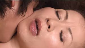 승무원 업스 아찔한 속옷 노출