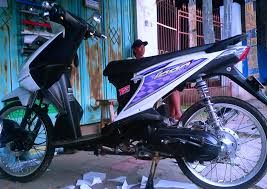 Modif mio beat merah putih, modif beat, modif beat stelan road race, modif beat street, modif beat fi, modif beat karbu, modif mio beat hear. Koleksi Download Modifikasi Motor Beat Karbu Terkeren Modifikasi Yamah Nmax