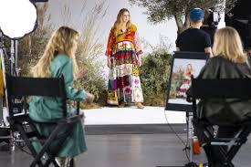 Kandidatin serviert heidi klum ab. Gntm Cover Shooting Entschiedet Uber Einzug Ins Finale