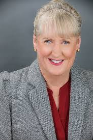 Debbie Berg's Instagram, Twitter & Facebook