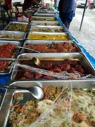 Anda bisa memesan menu andalan seperti sop buntut, nasi pedas bali, buntut cabai merah dan juga iga bakar dengan sambal cabai hijau. 10 Tempat Makan Menarik Di Klang Listikel Com