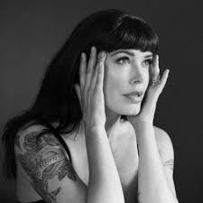 Tara Rae Moss (@TaraMoss@c.im)