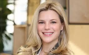 Jessica Fraser's Instagram, Twitter & Facebook