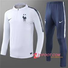 Découvrez tous nos survêtements de padel junior, sportifs et respirants, pour une pratique occasionnelle ou en compétition. Site Fiable Nouveau Survetement De Foot France Enfant 2 Etoiles Blanc 2018 2019