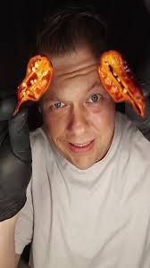 Chili Tasting XXL mit @chili_hexe_ Heute gab es ein Chii Tasting Xtra  Large! Es wurden 9 Chilis, im Doppelstream, verkostet und den krönenden  Abschluss machte die Jay's Red Ghost Scorpion 🌶️🔥 Ich