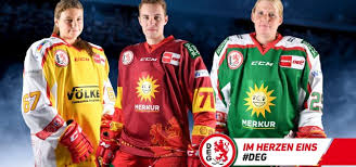 See 201 photos and 14 tips from 194 visitors to deg. Trikot Und Helmprasentation Die Deg Trotzt Den Elementen Eishockey Magazin