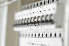 Find out which fuse box is right for you, how much it costs. What Buyers Should Know About Homes With Fuse Boxes