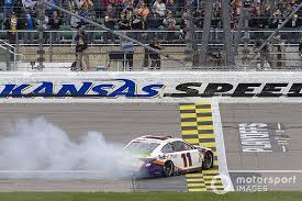 For those who want to look back to the 2019 season and see which driver won a particular race, here's a look at that year's nascar schedule. Kansas Sieg Fur Hamlin Elliott Verdrangt Keselowski Aus Playoffs