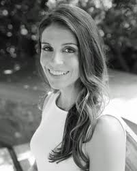 Next week, join us for a new episode of Lantern Voices! This time, author Bill  Crain talks about his book, Animal Stories, and the lives at  @safehavenfarmsanctuary. 😊🐮🐻🐣 You can listen to