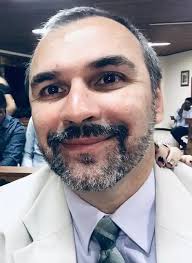 Bill Gates "prevê queda em curto prazo para IAs atuais; sua aposta para o  futuro é a inteligência artificial metacognitiva".