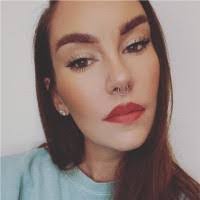 Shannon Oconnor's Instagram, Twitter & Facebook