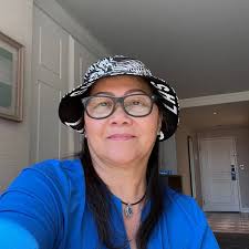 This is a picture of a clown not Brooke shields