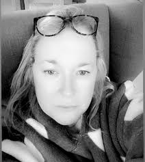 Anywhere that does St Tropez spray tan locally? Thank you