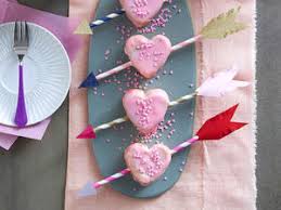 Das herz ist das symbol des tages, deshalb werden straeusse in herzform gebunden und kuchen in herzform gebacken. Valentinstag Rezepte Liebesgrusse Aus Der Kuche Lecker