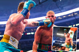 A pesar de no haberlo noqueado, mayweather aseguró después de la pelea que fue mucho mejor de lo que pensaba. Videos Canelo Alvarez Vencio A Saunders En Pelea De Boxeo En Texas Ee Uu