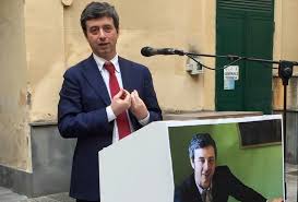 Lo ha detto, a margine di un aperitivo sui navigli organizzato con il giovani del pd milanese, il segretario dem nicola zingaretti spiegando il motivo della sua visita. Pd A Como Arriva L Ex Ministro Andrea Orlando Per Un Aperitivo Politico Pro Zingaretti Como Zero