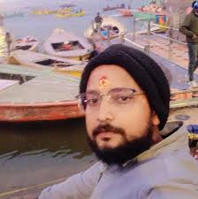 Is Dard E Dil Ki Sifarish Ab Karde Koi Yahaan